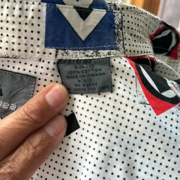 Vtg. Liz Wear long sleeve 100% cotton 80’s 90’s geometric pattern blouse - Picture 9 of 9